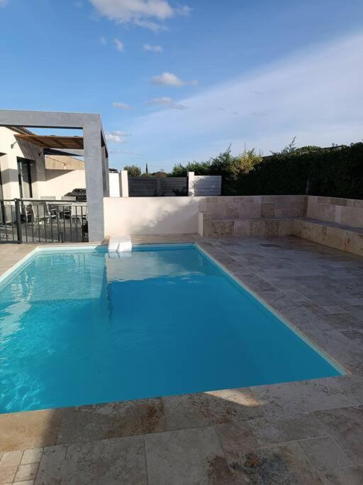 Charmant Studio Avec Piscine Villemoustaussou Exterior foto